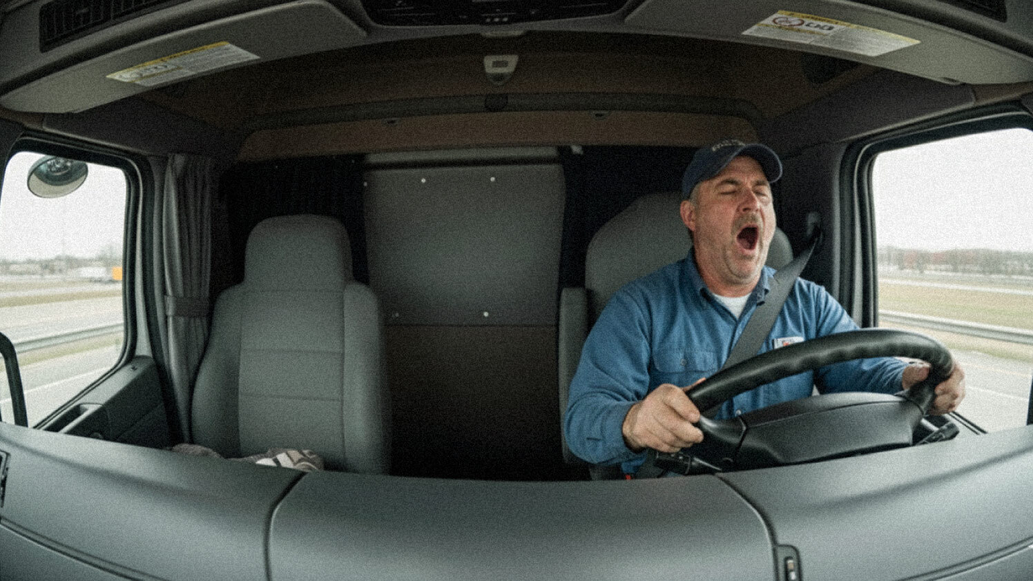 Driver-side point-of-view captured by a GO Focus Pro DMS auxiliary camera
