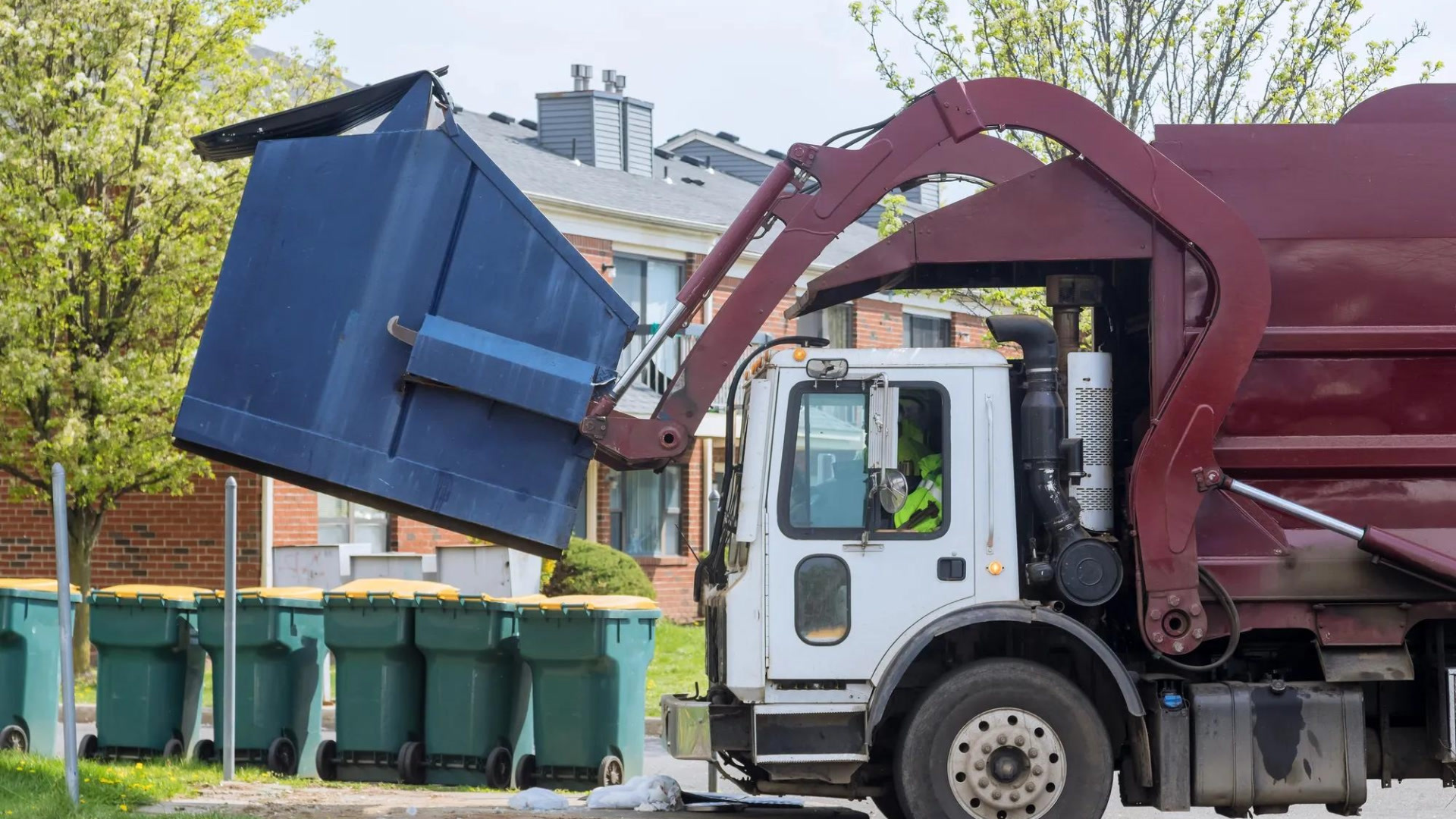 garbage truck image