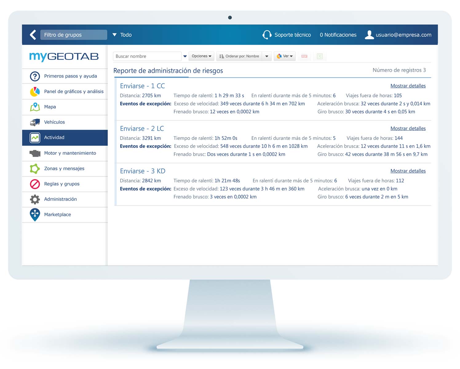 Informe de gestión de riesgos en la interfaz de usuario de MyGeotab en un monitor de ordenador de sobremesa