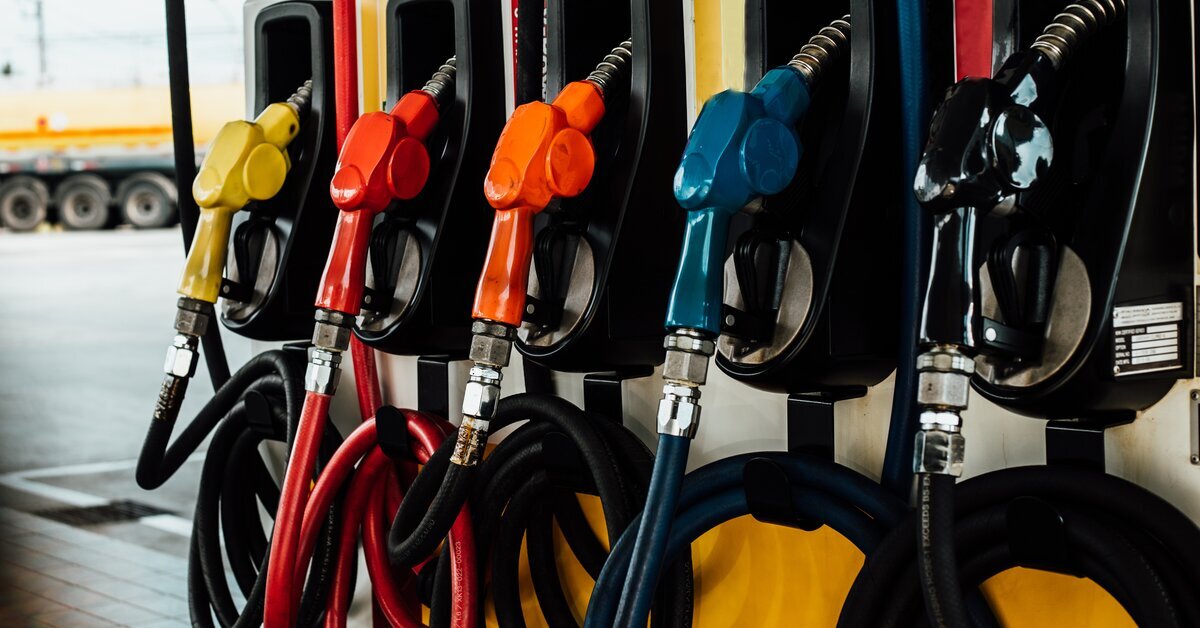 Técnicas de conducción eficiente para ahorrar gasolina y diésel en flotillas