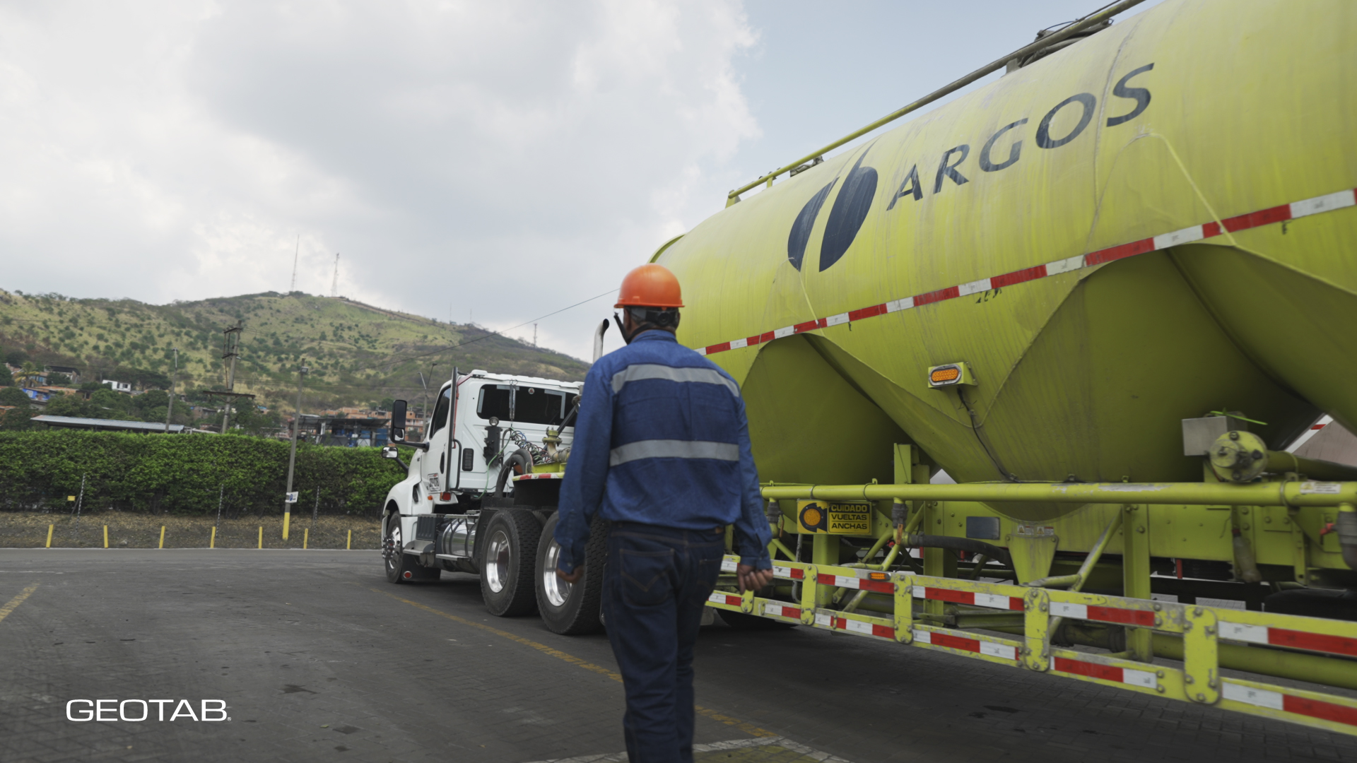 Cementos Argos Truck