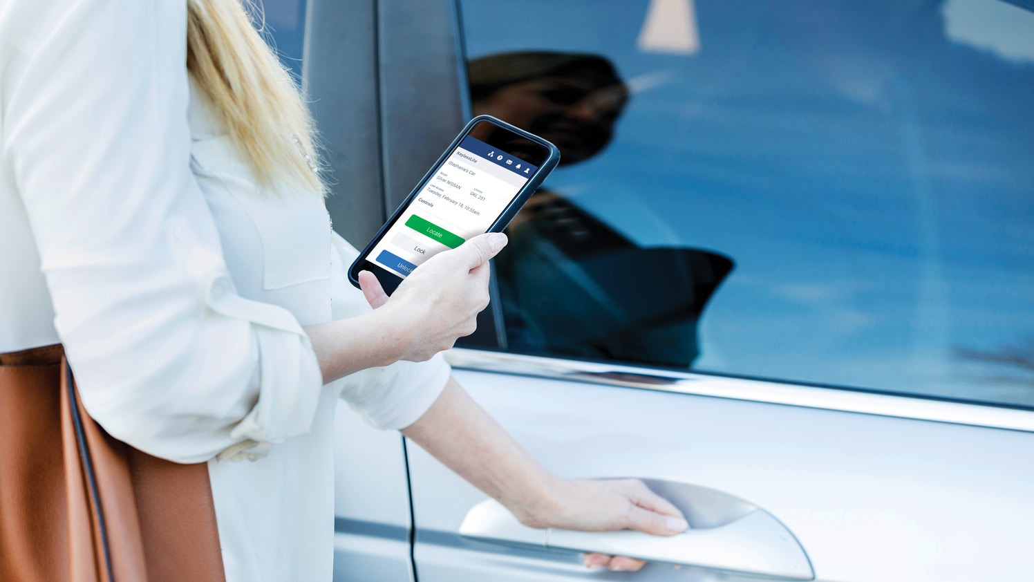 person trying to open the door using keyless feature