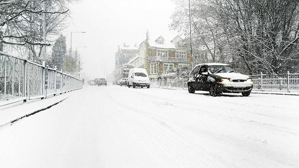 Vehicles in the harsh winter