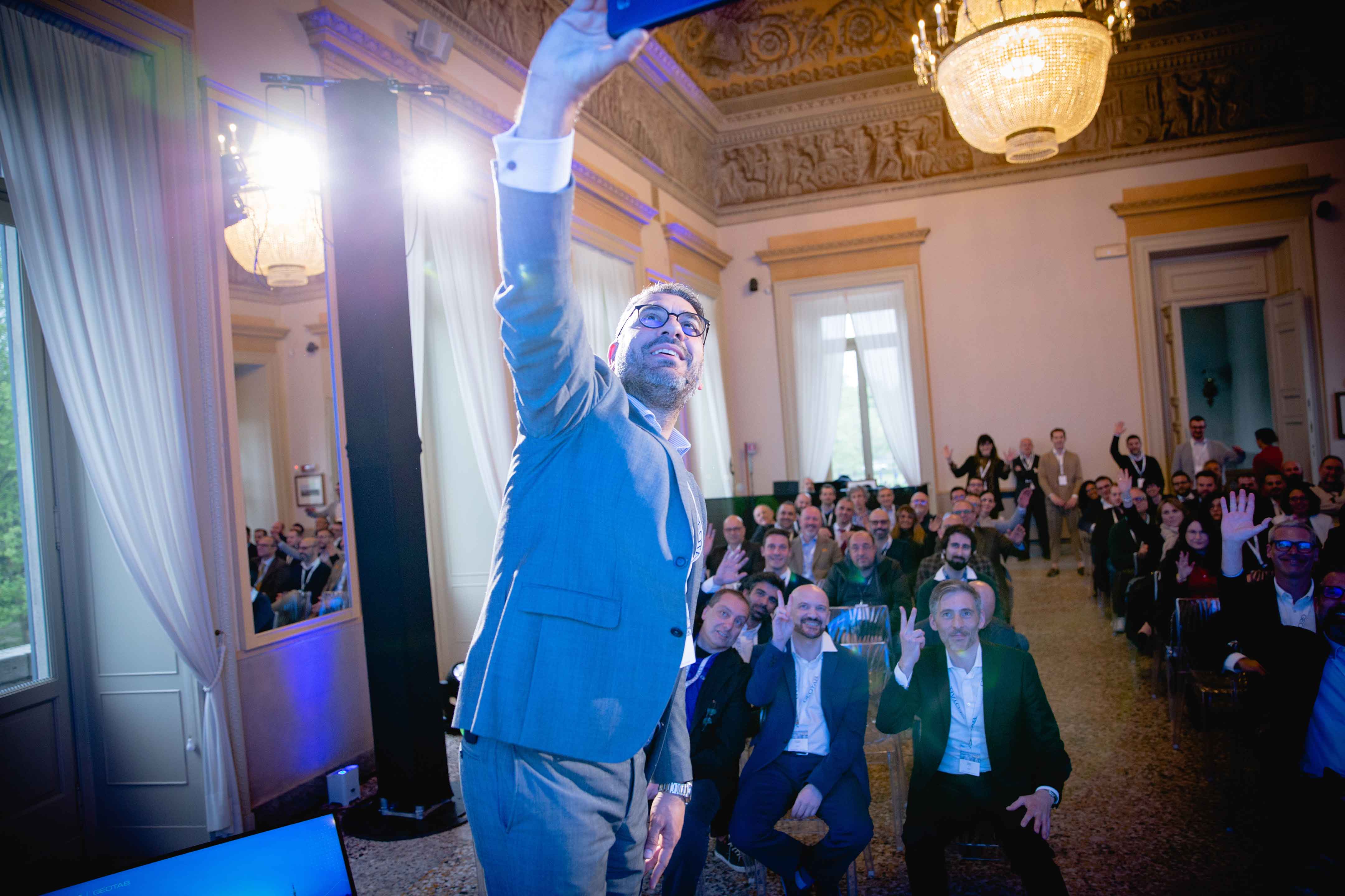 Fabio Maio taking a selfie at Partner Day