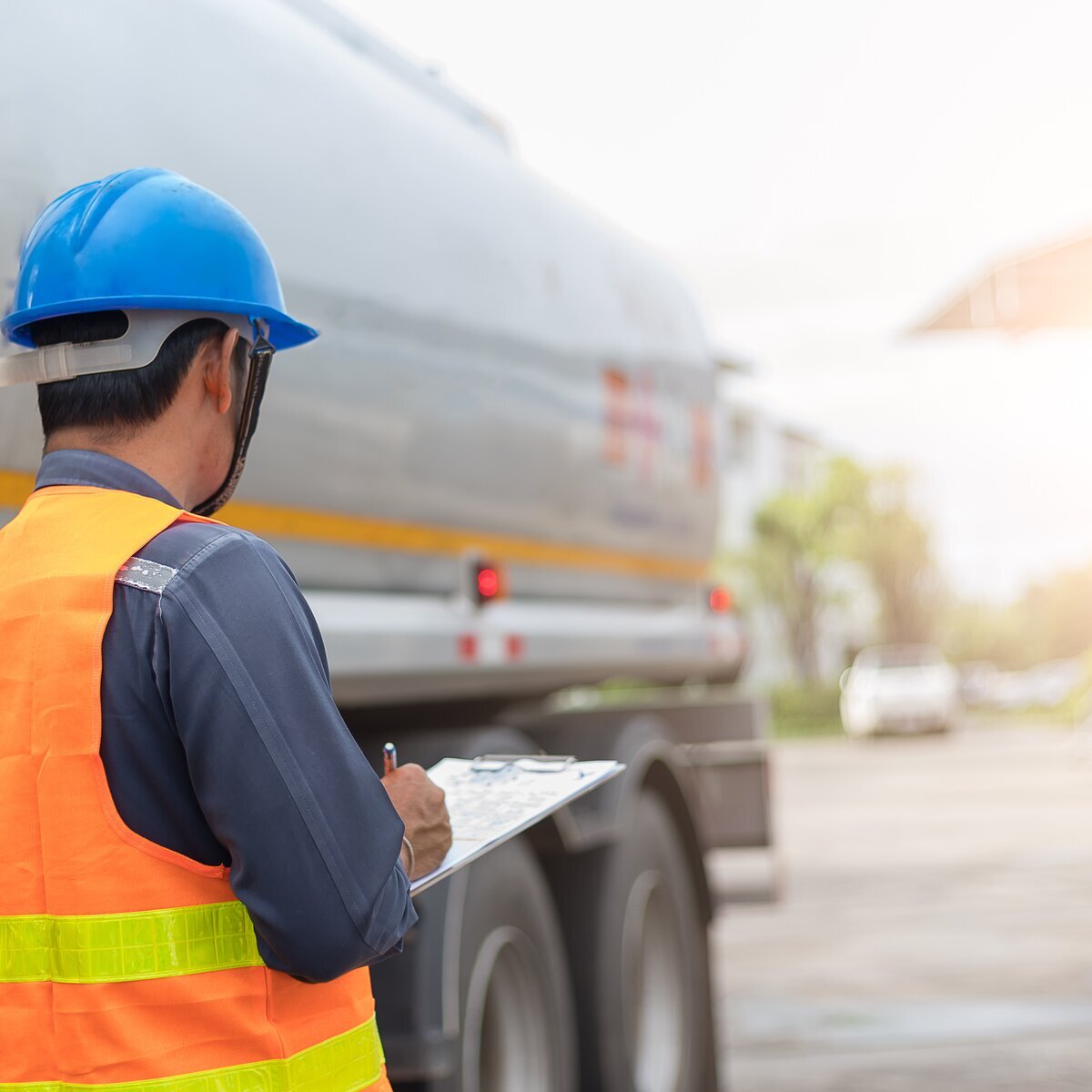 Automatize o checklist de inspeção veicular e conecte motorista à manutenção