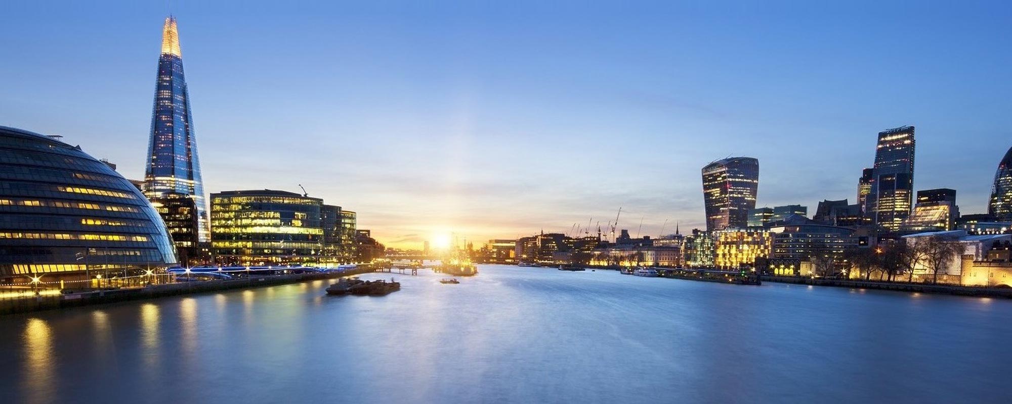 London city skyline at night