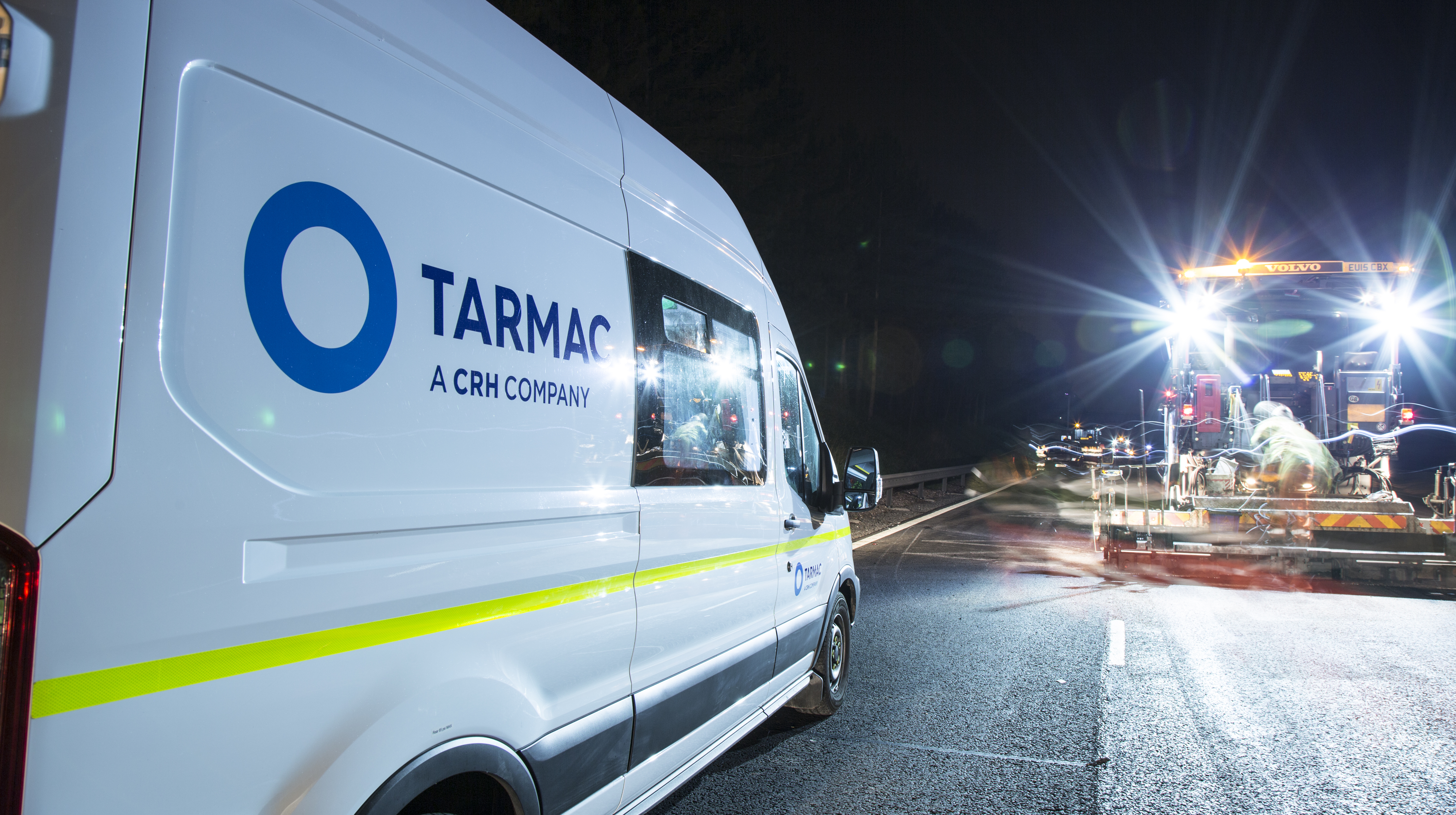 Tarmac vehicle