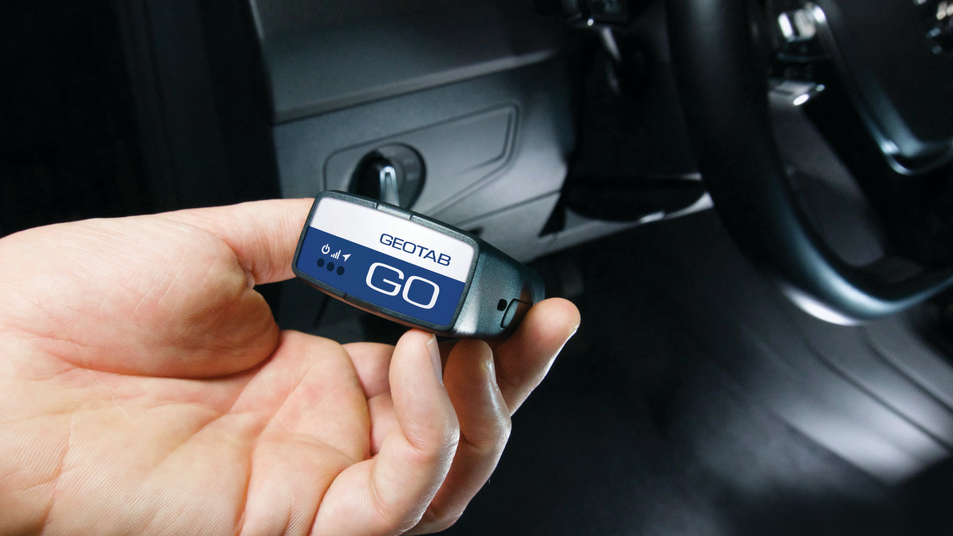 Fleet telematics system monitoring vehicle data on a dashboard