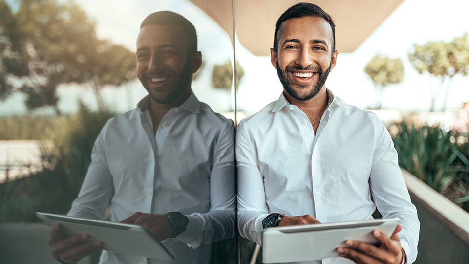 man-with-tablet 