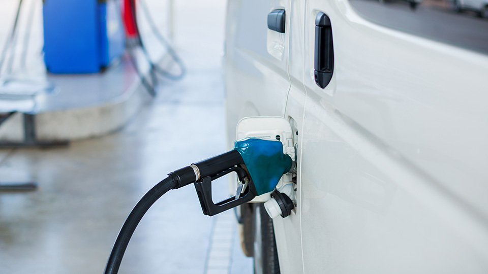 vehicle pumping fuel